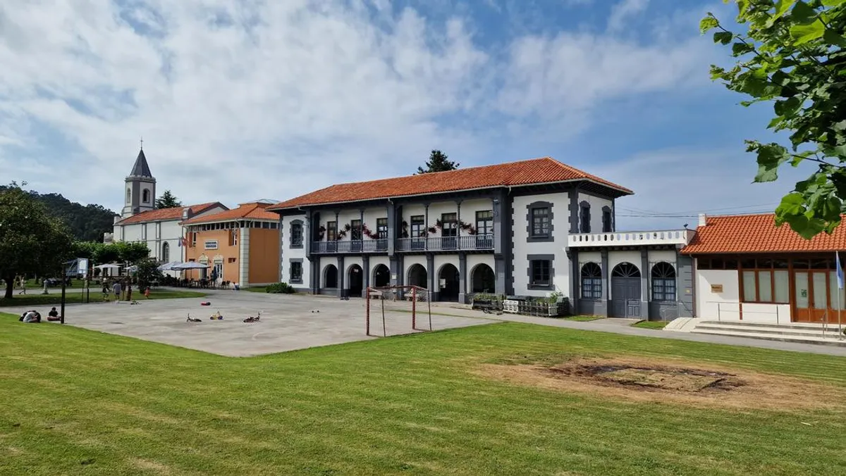 Plaza de Somao